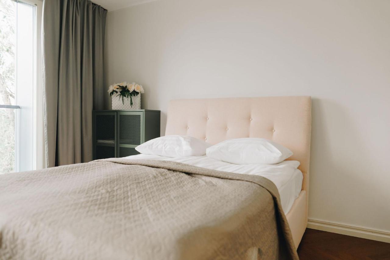 Dream - Stylish With French Balcony